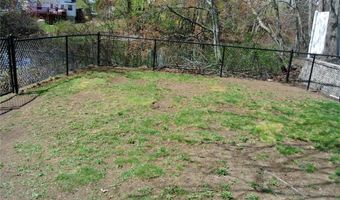 4 Eden Park Dr, Cranston, RI 02910