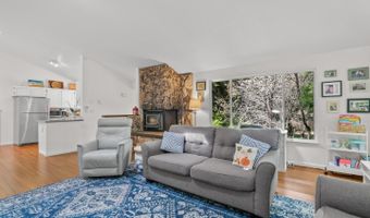 903 Redwood Dr, Aptos, CA 95003