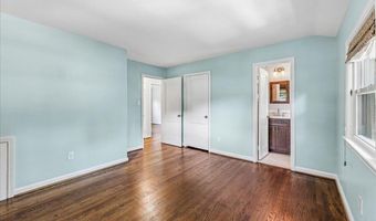 8109 BAINBRIDGE Rd, Alexandria, VA 22308
