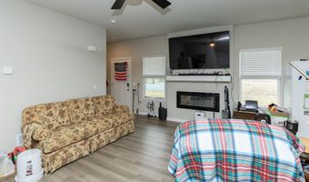 2820 NW 32nd Ln, Ankeny, IA 50023