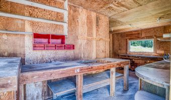 48587 HIGHWAY 242, Broadbent, OR 97414