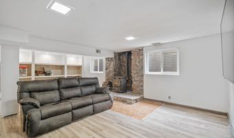 4105 RANGEVIEW Dr, Cheyenne, WY 82001