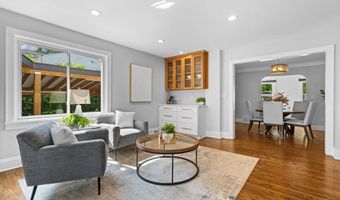 2050 Camelot Rd, Ann Arbor, MI 48104