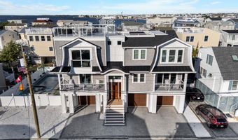 18 Mea Ln, Beach Haven, NJ 08008