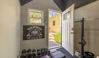 47 Sunnyside Dr, Athens, OH 45701