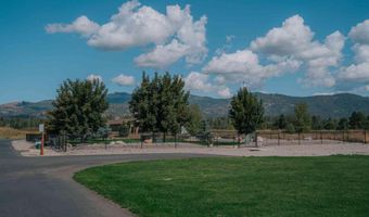51 Sand Trap Ln, Blanchard, ID 83804