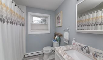 5 DETWEILER Ln, Ambler, PA 19002