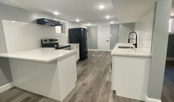 24 W 35TH St B, Bayonne, NJ 07002