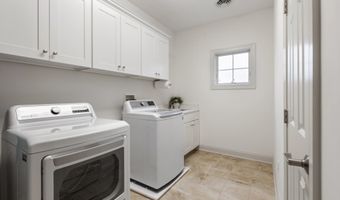 1194 DEATS Dr, Dover, DE 19904