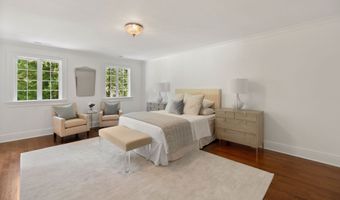 18 Tokeneke Trl, Darien, CT 06820