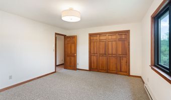 15 Spring Hollow Ln, Barre, VT 05641