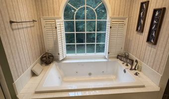 105 Willow Dr, Andalusia, AL 36421