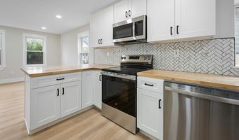 50 14th St, Bangor, ME 04401
