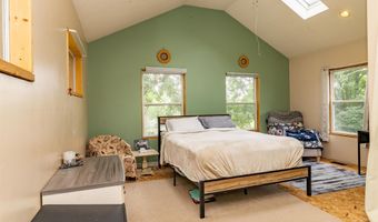 1193 Seneca St, Adrian, MI 49221