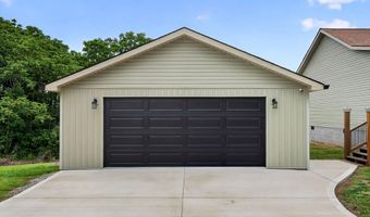 240 Dillon Ln, Baxter, TN 38544