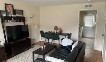 732 N OAKLAND St, Arlington, VA 22203