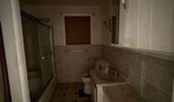 402 E College St, Altus, AR 72821