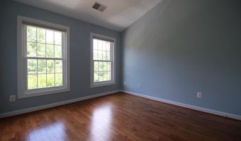 3800 ELMWOOD TOWNE Way, Alexandria, VA 22303