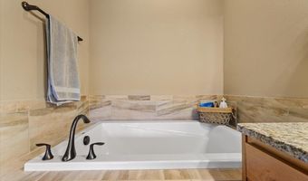 50 Bellflower Ct, Blanchard, ID 83804