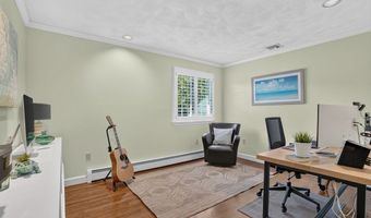 3 Newman Hill Dr, Andover, MA 01810