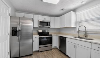 8307 PONDSIDE Ter, Alexandria, VA 22309