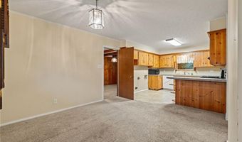 803 8th St, Barling, AR 72923