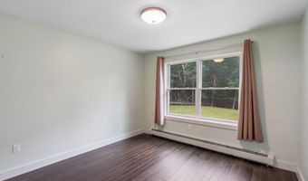 67 E West Ln, Belgrade, ME 04917