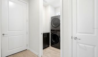 6332 CLIVEDEN Ct, Apollo Beach, FL 33572