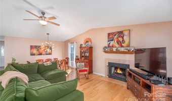 32 Foxberry Dr, Arden, NC 28704