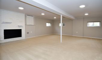 6319 TONE Ct, Bethesda, MD 20817