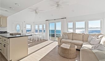 8 Belaire Mnr, Old Saybrook, CT 06475