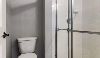 953 HARRISON Cir, Alexandria, VA 22304