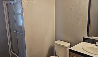 617 E Gregory Ave, Apache, OK 73006