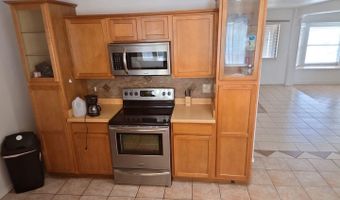 316 S Sixth St, Anthony, TX 79821