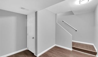 13351 Hiddencrest Ln, Ballwin, MO 63021