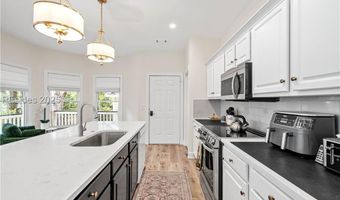 7 Holbrook Dr, Beaufort, SC 29902