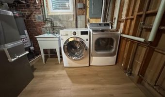 1301 N IVANHOE St, Alexandria, VA 22304