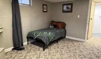 321 3rd Ave E, Albia, IA 52531