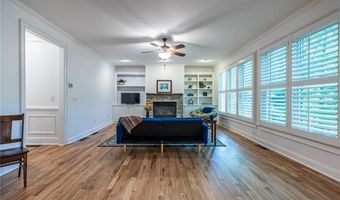 4563 Holliston Rd, Dunwoody, GA 30360