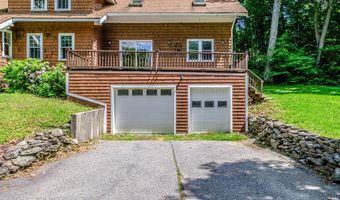 4 Pineway Dr, Auburn, ME 04210