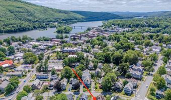 41 Chapin St, Brattleboro, VT 05301