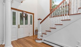 29 Grand Ave, Atlantic Highlands, NJ 07716