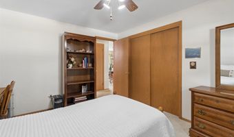 1300 N BAY RIDGE Rd, Appleton, WI 54915