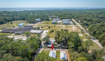 200 13th St, Apalachicola, FL 32320