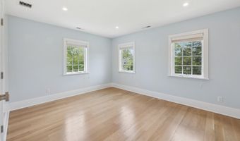 27 Waverly Rd, Darien, CT 06820