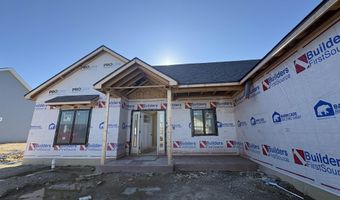 2220 Golfview Dr, Auburn, IN 46706