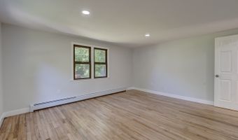 70 Doubleday Rd, Columbia, CT 06237