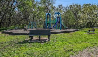 1105 Grove St, Baldwin City, KS 66006