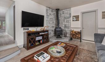 2273 Flanders Dr, Arnold, CA 95223