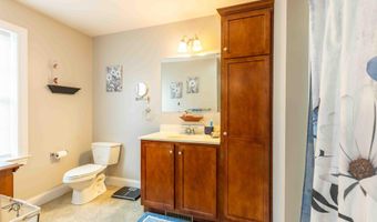 28 Palmetto Ln, Laconia, NH 03246